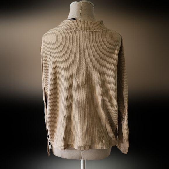 Liz Claiborne Lizsport Sweater - Picture 2 of 2